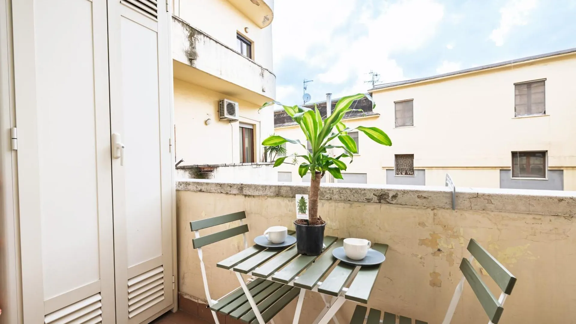 Apartment Viverenapoli - Dimora In Centro Italy