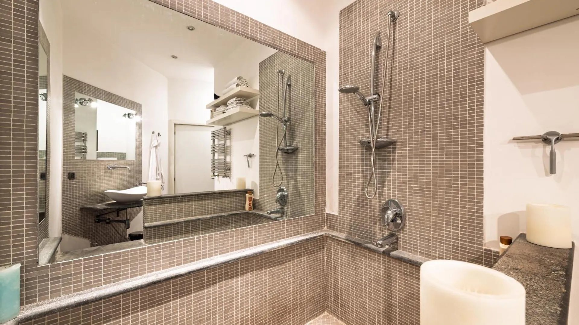 Apartment Viverenapoli - Dimora In Centro Italy